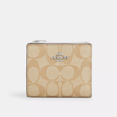 Coach Bifold Wallet in Signature Canvas - Light Khaki Chalk